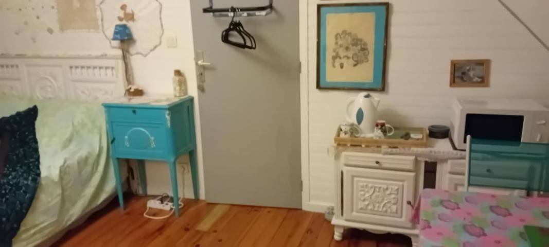 Location de vacances pour 2 personnes, avec jardin et terrasse à Quéménéven - 2