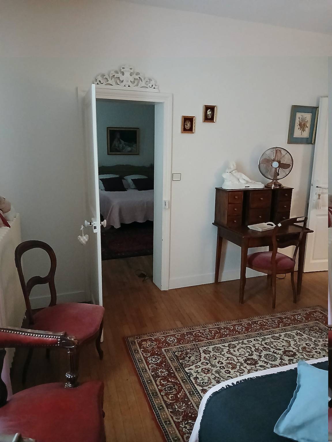 Guest Room 'Hortensia 4p' with Shared Garden and Wi-Fi in Saint-Aignan, Romorantin-Lanthenay region