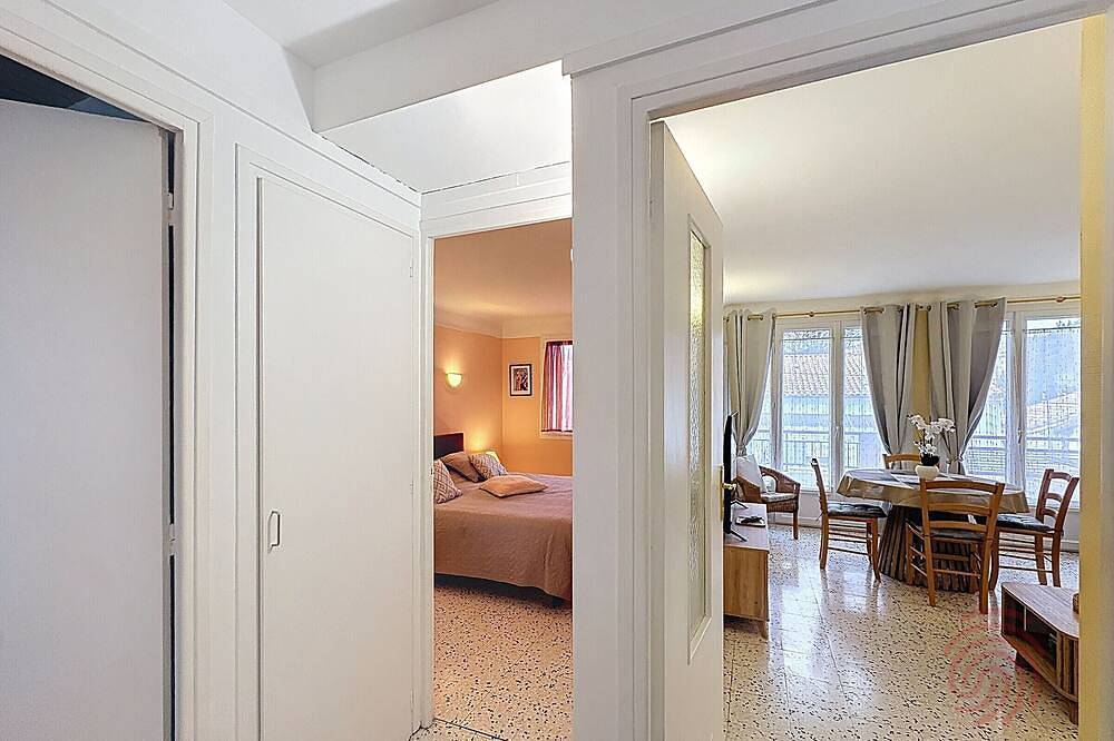 Appartement entier, Appartement F2 avec Wifi, ascenseur près des Thermes in Lamalou-les-Bains, Région de Béziers