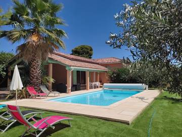 Cottage pour 6 personnes, avec terrasse et jardin à Servian