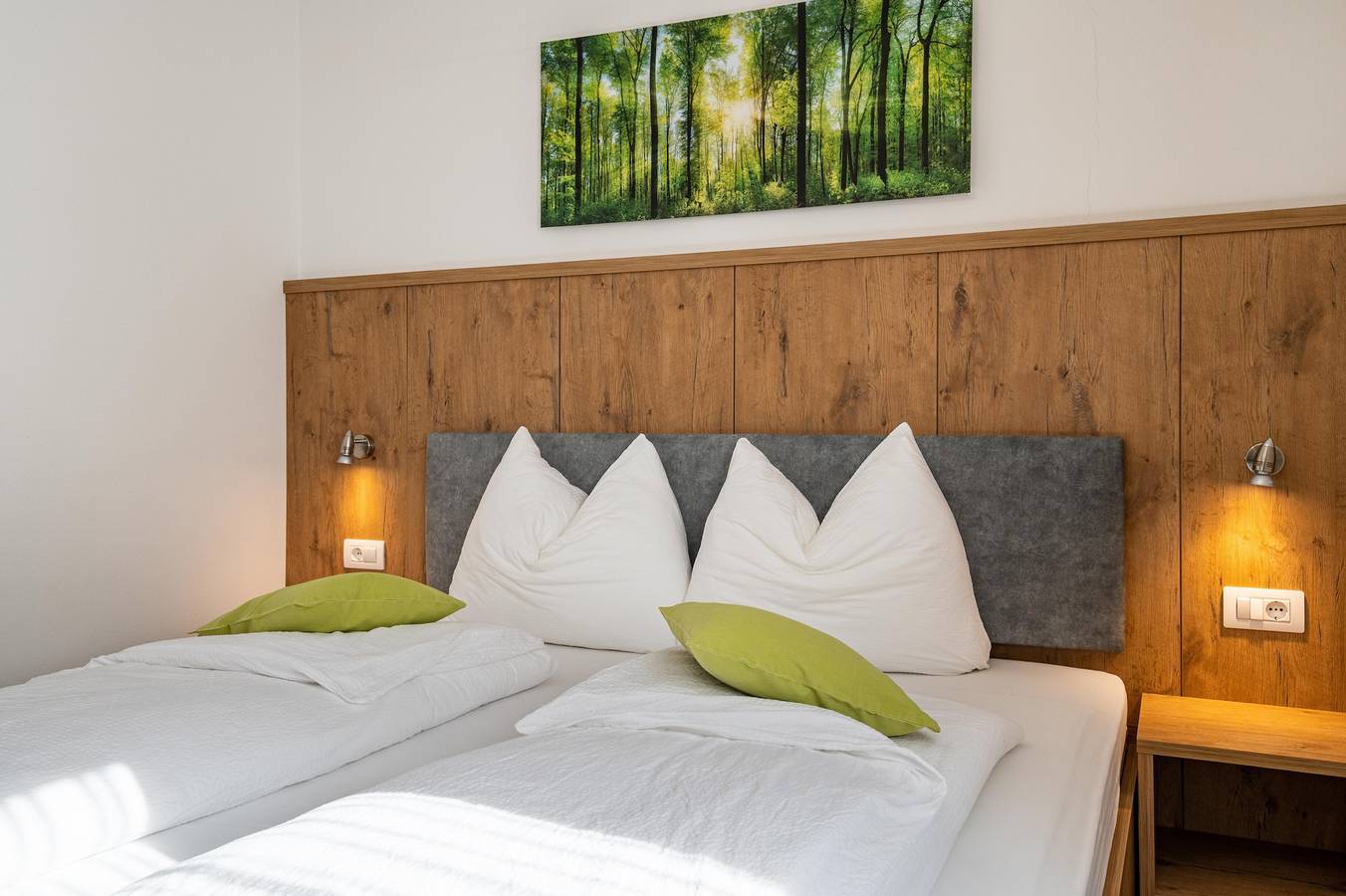 Entire studio, Holiday Apartment 'Alpennest' with Mountain View, Shared Garden and Wi-Fi in Gifen, Rodeneck