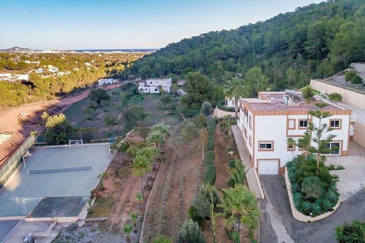 Large Villa near Ibiza Town Sleeps in Es Codolar, Sant Josep de sa Talaia