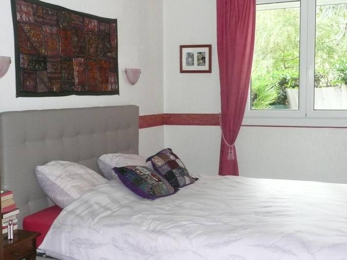 Gîte pour 4 personnes, avec Terrasse et Jardin dans Vélodrome national de Saint Quentin en Yvelines