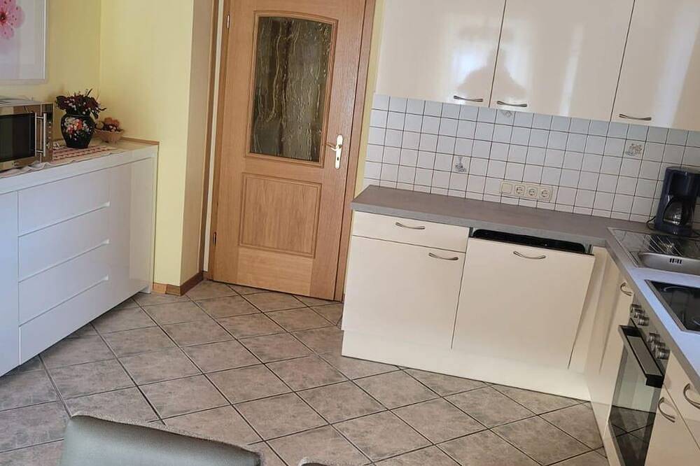 Appartement/Fewo, Dusche und Badewanne, ruhig - Gästehaus Raab in Ranten, Westliche Obersteiermark