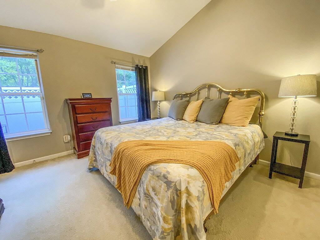 Ganze Wohnung, L👀K! 2 Br/2.5 bath Condo Near Lake & Airport in Nashville, Tennessee