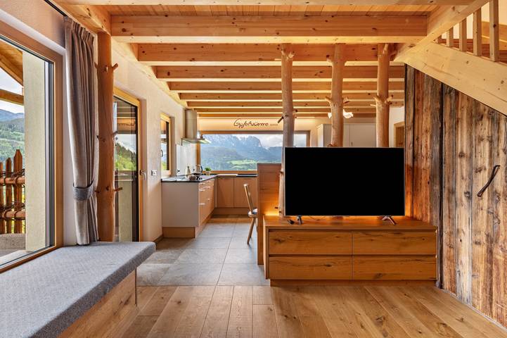 Vakantieappartement voor 13 personen, with Balkon and Tuin as well as Kinderzwembad in de Dolomieten