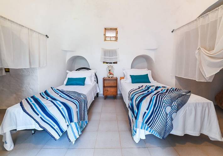 Paolos Trullo im Herzen der Natur in Carovigno, Salento