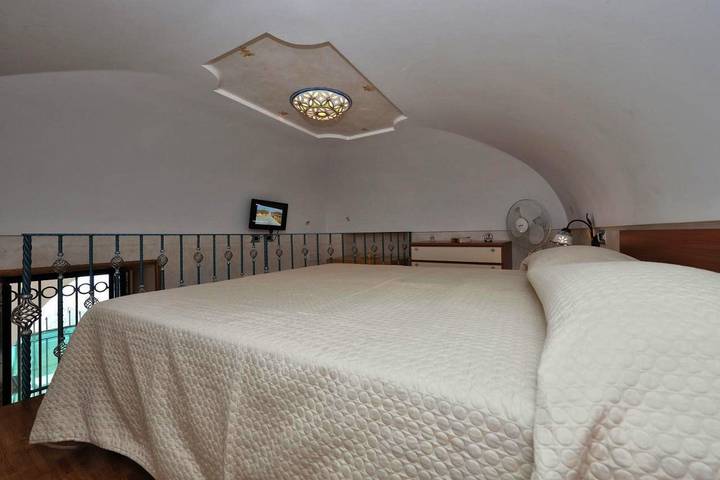 Location de vacances pour 5 personnes, avec vue et jardin à Scala - 4