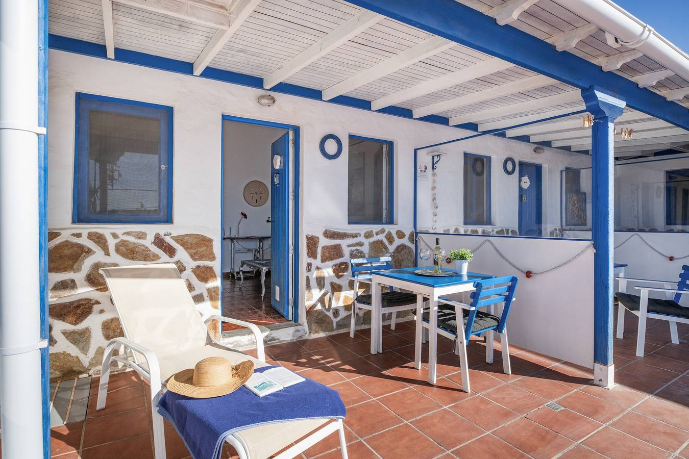 Apartment 3 in 'Ventanas de Lanzarote' with Shared Terrace, Sea View and Wi-Fi in Quemada Beach, Lanzarote