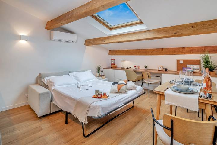 Appartement entier, Appartement L’Hirondelle | Les Nids de la Diane in Pertuis, Parc naturel régional du Luberon