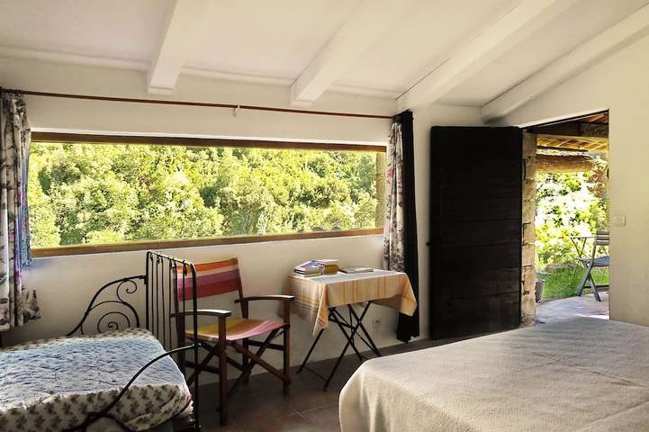 Location de vacances pour 3 personnes, avec jardin et terrasse à Peri - 2