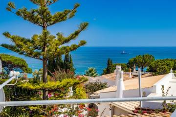 Ferienhaus für 10 Personen, mit Terrasse und Garten an der Algarve