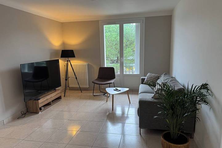 Location de vacances pour 8 personnes, avec balcon à Saint-Herblain