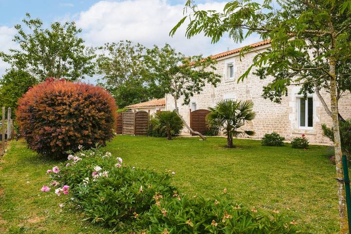 Gîte pour 6 personnes, avec Jardin