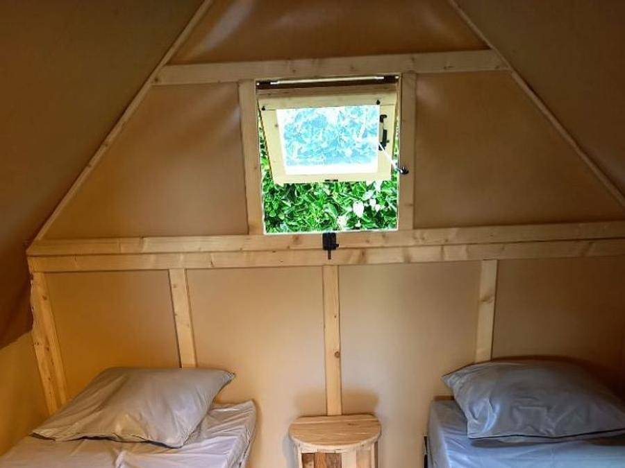 Camping Canal de Berry - Albergue 2 personas - Vivaque in Saint-Amand-Montrond