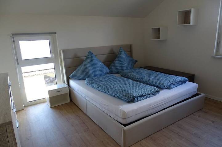 Ganze Wohnung, Apartment mit Sonnenterrasse direkt im Naherholungsgebiet in Postmünster, Ostbayern