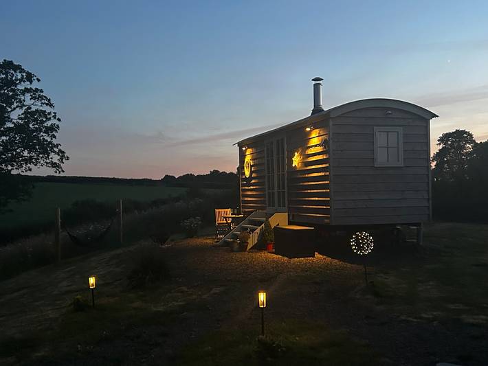 Vacation rental for 2 people, with Terrace and Yard in Devon