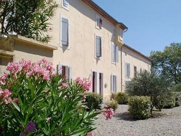 Gîte pour 2 personnes, avec piscine et terrasse à Montréal (Lanquedoc-Roussillon)