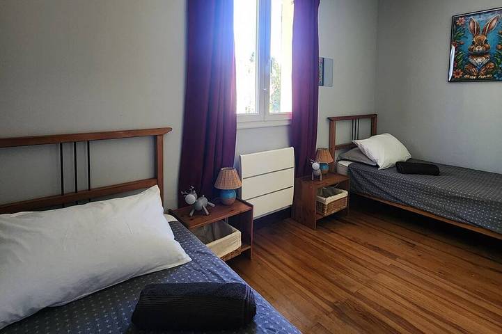 Gîte pour 4 personnes, avec piscine ainsi que jardin et terrasse à Mazamet - 3