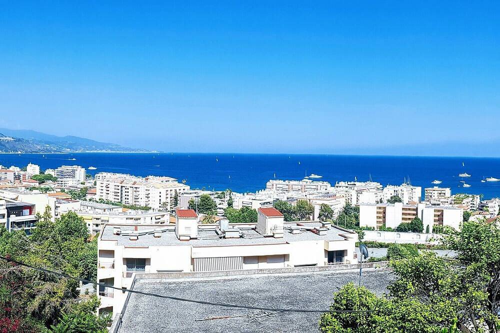Villa de charme, vue panoramique sur la mer et proche de Monaco in Roquebrune-Cap-Martin, Région de Nice