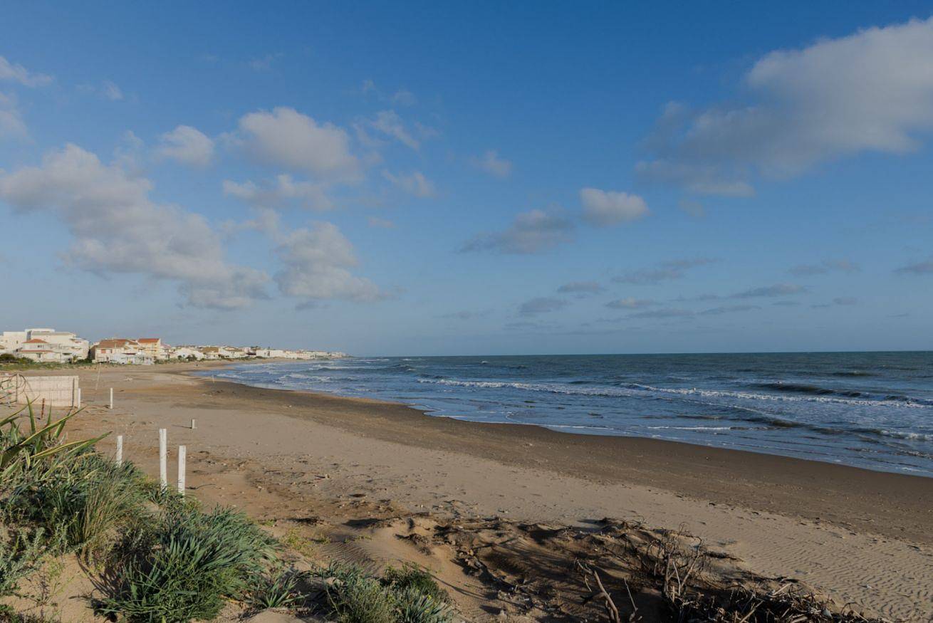 Appartamento intero, Seaside Bliss: Kaukana Moon Apartment with Parking in Casuzze, Santa Croce Camerina