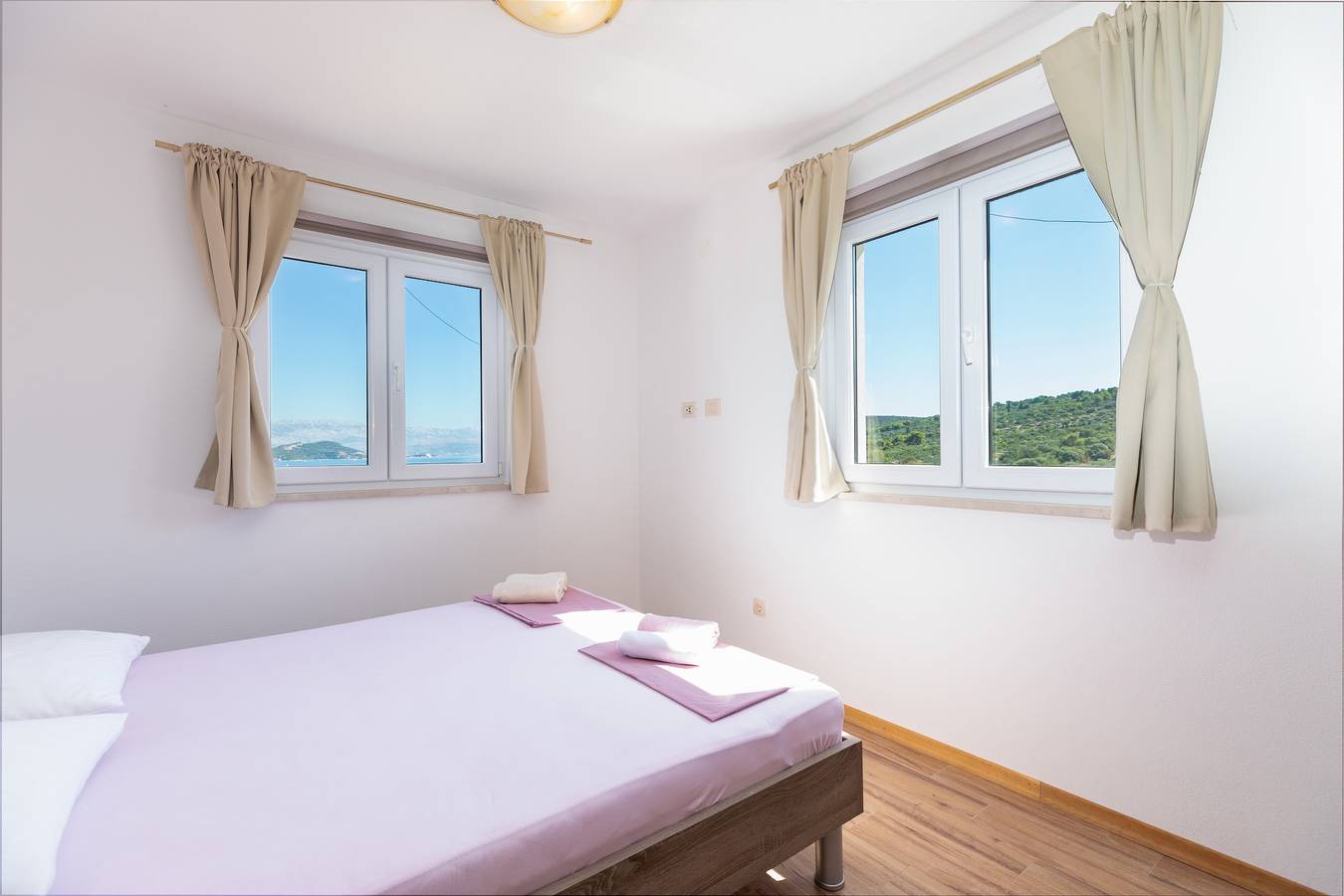 Huis met vier kamers met een balkon en uitzicht op de zee Slatine, Ciovo K-24437 in Slatine, Čiovo