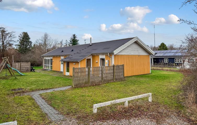 Ferienhaus für 10 Personen, mit Sauna und Garten sowie Terrasse, mit Haustier in St. Sjørup