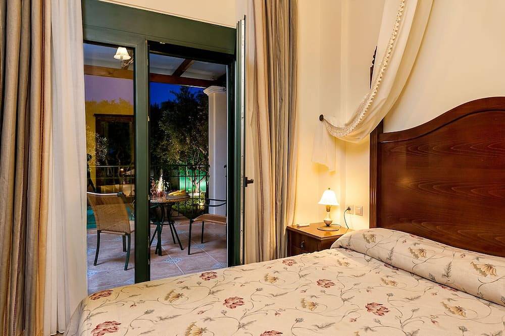 Piscina privada ★ Gran jardín ★ Wifi ★ 2 minutos en coche a la playa ★ 3 habitaciones in Daratsos, Region de Chania