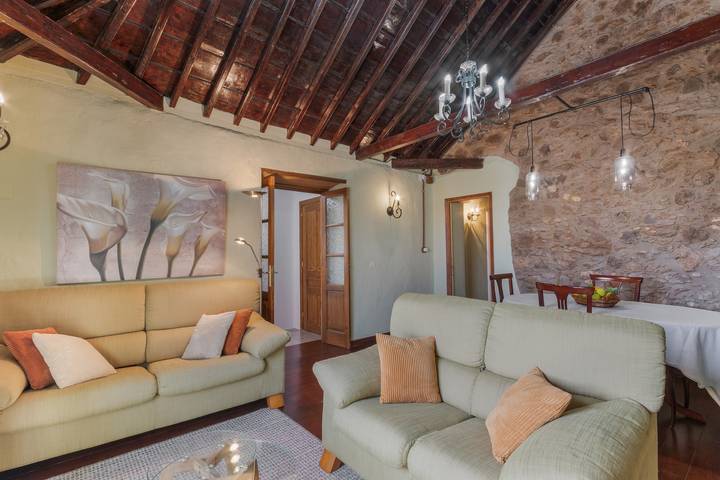 Location de vacances pour 3 personnes, avec balcon à Santa Brígida