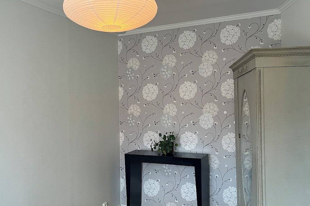 Family 6Br Retreat Sleeps 16+ - Dual Spas in Mölndal, Västergötland