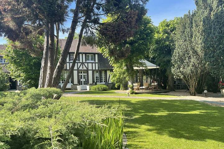 Gîte pour 6 personnes, avec Terrasse et Jardin