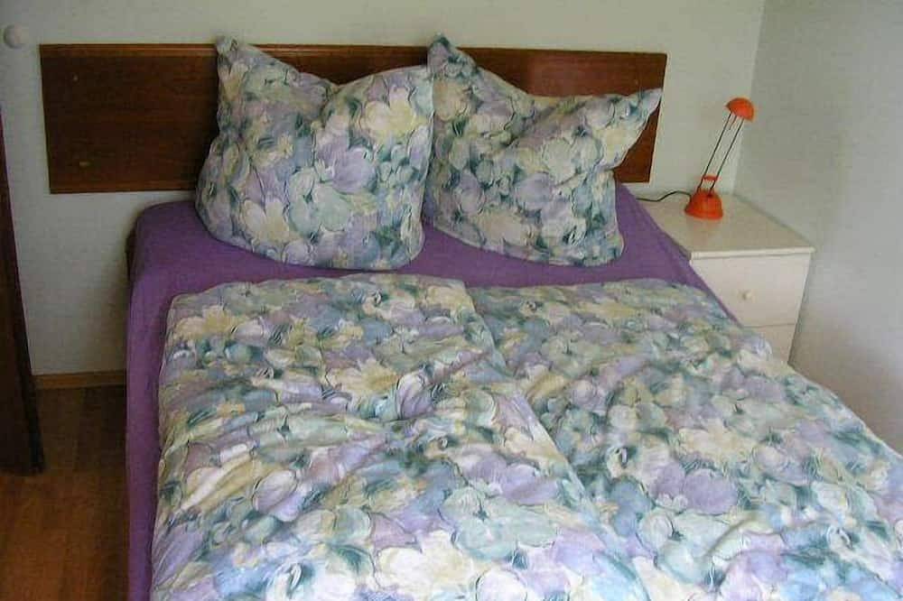 Ganze Wohnung, Ferienwohnung im Eg: 3 Schlafzimmern, ruhig, ideal für Küste- und Inselnbesuche in Friedeburg, Landkreis Wittmund