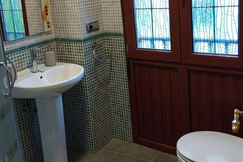 Cozy 3-story house 2 minutes from the Cathedral! Ideal for families and groups in Burgos, Burgos Provinz