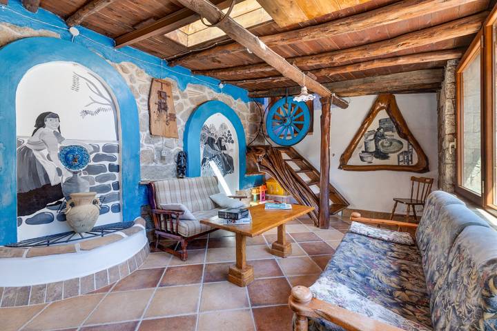 Location de vacances pour 7 personnes, avec jardin et jacuzzi à Orgosolo