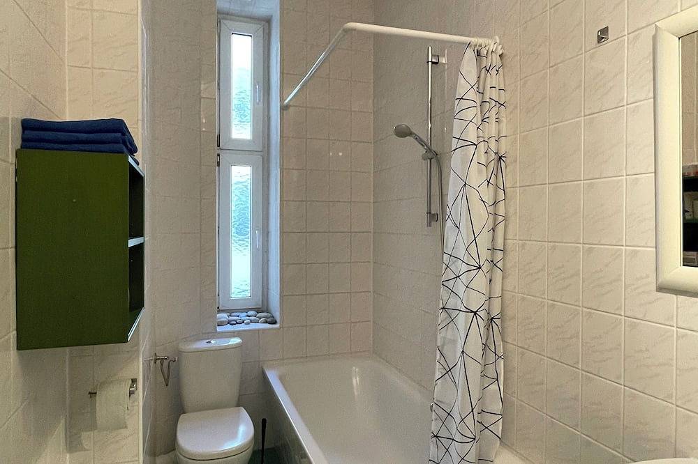 Ganze Wohnung, Ruhige und helle Ferienwohnung am Berlin-Spandauer-Schifffahrtskanal in Wedding Berlin, Berlin