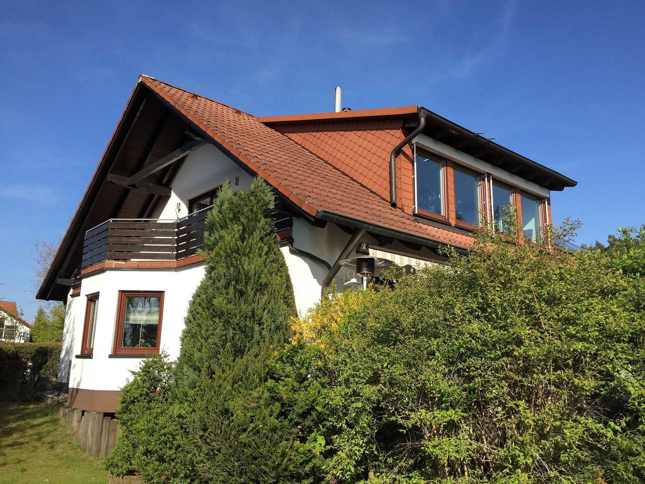 Ferienwohnung Buchbergblick - Moderne Ferienowhnung (75 qm) mit Whirlpool Badewanne in Coburg, Oberes Maintal - Coburger Land