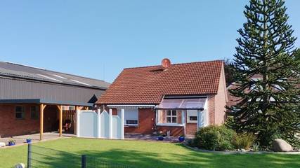 Ferienwohnung für 4 Personen, mit Terrasse und Garten in Weener