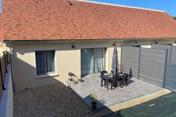 Gîte pour 4 personnes, avec jardin à Seigy