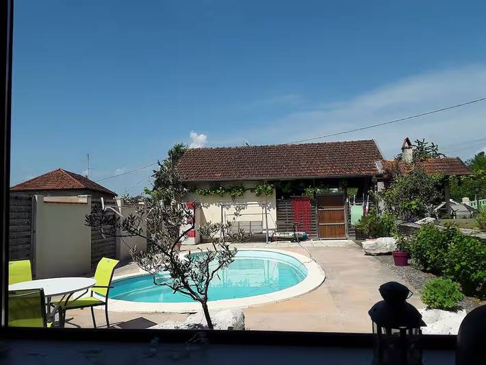 Les Oliviers de Gourgeon - climatisé et avec piscine in Gourgeon, Haute-Saône