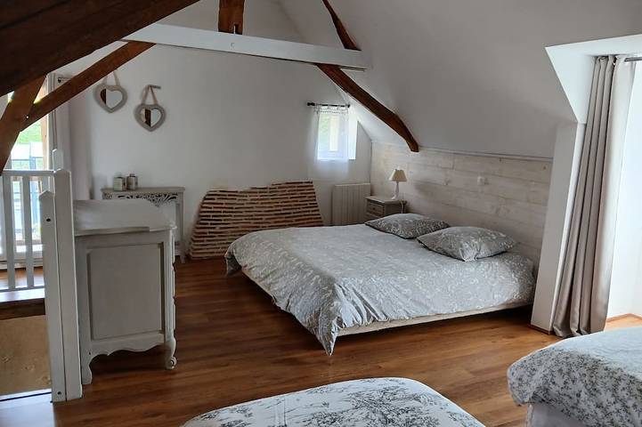 Location de vacances pour 8 personnes, avec jardin et jacuzzi, animaux acceptés dans Les Hermites - 3