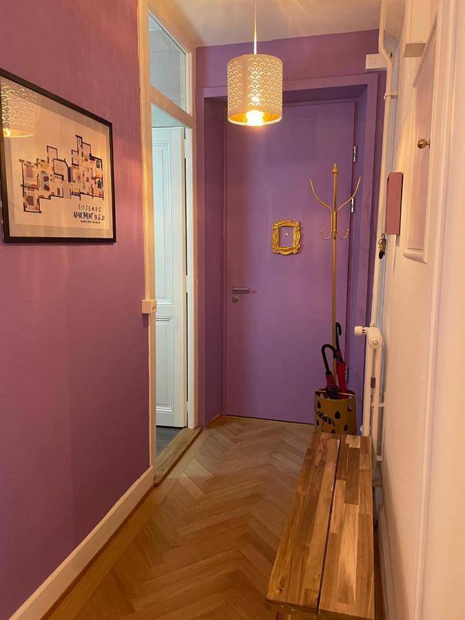 Cały apartament, Celui qui est au centre in Genève Secteur de dist., Genewa