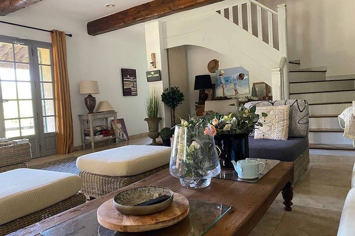 Large Provencal Mas, view, pool, quiet! 2 to 14p,  air-conditioned! in Lorgues, Draguignan region