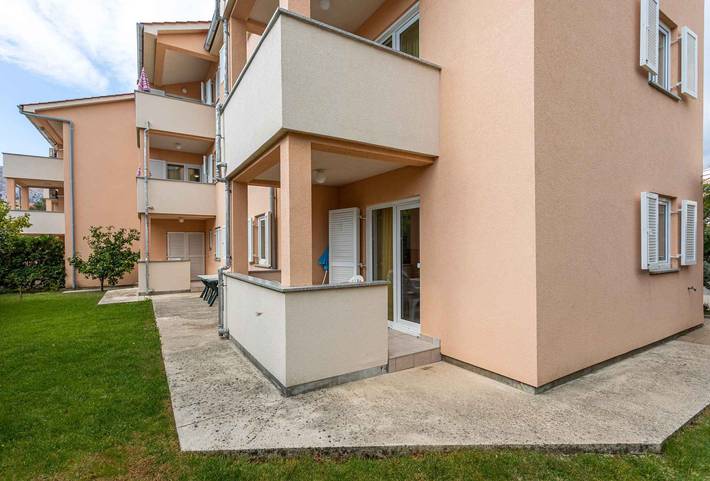 Ferienwohnung für 5 Personen, mit Garten in Baska - 3