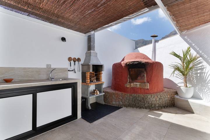 Casa de vacaciones 'Rincón De La Fontana' con vistas a la montaña, Wi-Fi y aire acondicionado in Molino de Viento, La Aldea de San Nicolás