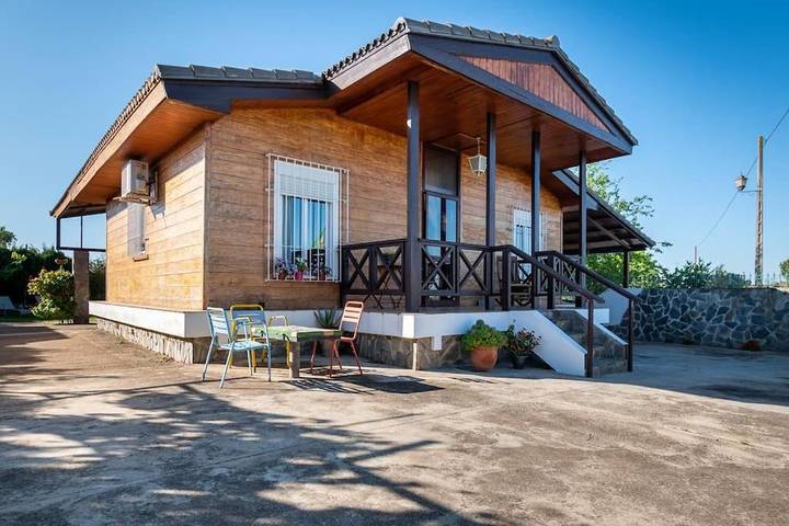 Apartamento para 5 personas, con Terraza además de Jardín y Vistas en Écija