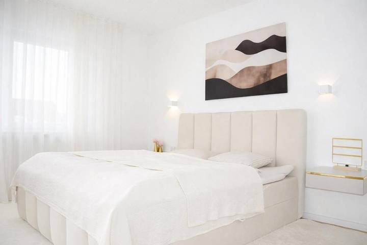 Ferienwohnung für 4 Personen, mit Balkon und Terrasse sowie Garten und Ausblick in Küssaberg - 2
