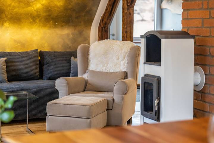 Entire apartment, Deluxe Apartment 'Sommers Idylle' with Shared Terrace and Wi-Fi in Starzach, Neckar-Alb
