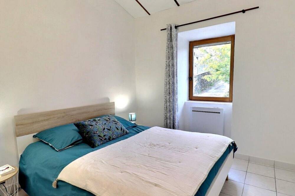 Gîte « La Cabane » avec jardin partagé et Wi-Fi in Chazeaux, Parc naturel régional des Monts d'Ardèche