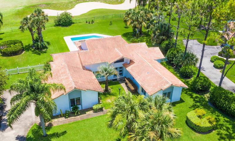 Vacation rental for 10 people, with terrace and yard in Lake County