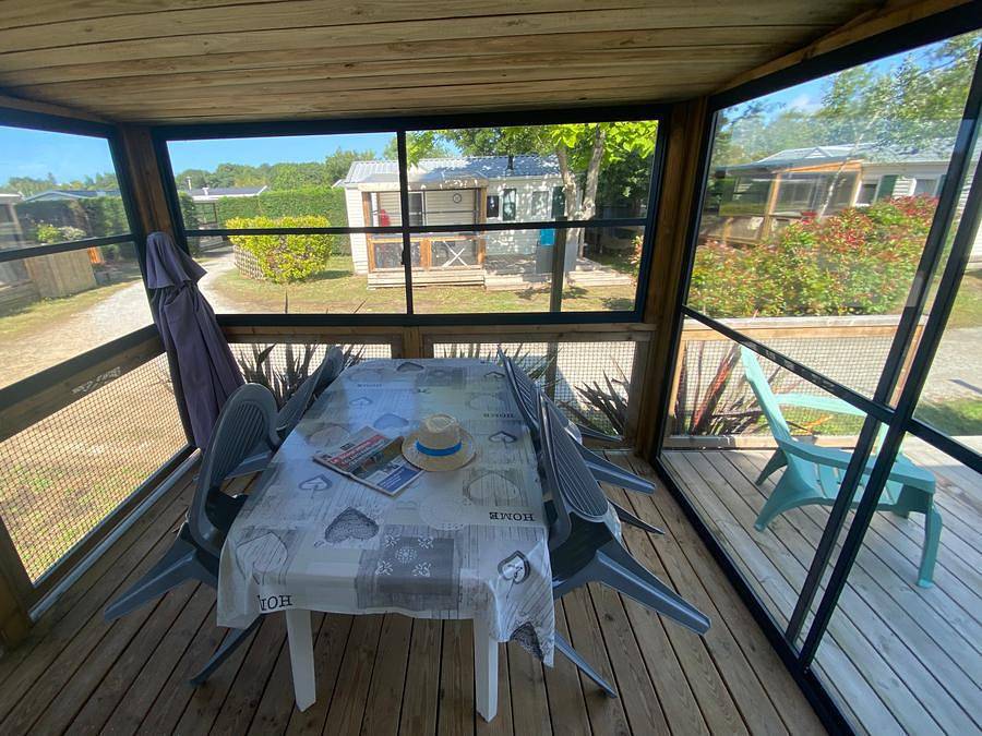Camping Paradis Moulin des Oies - Mobilhome 4 personas - 2 habitaciones confort + logia in Belz, Côte des Mégalithes